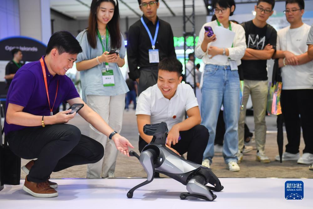 新游游戏厅